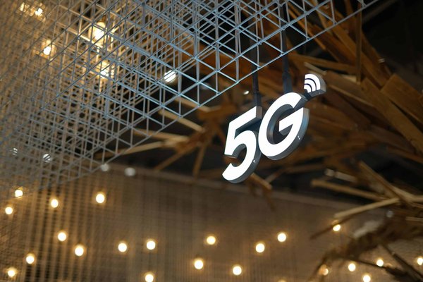 What is the impact of 5g on iot and smart city development?